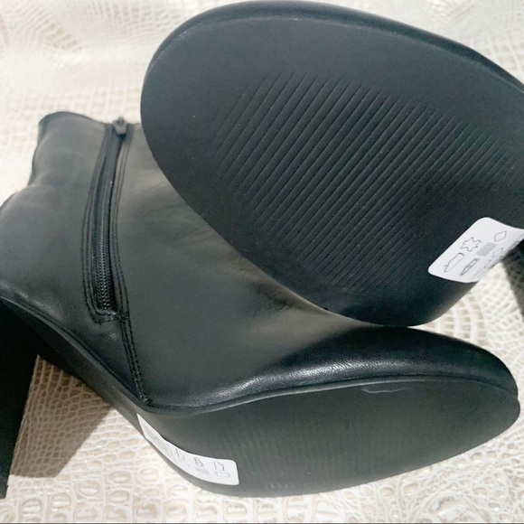 Asos Women’s Resilient Leather Heeled Black Boots - Picture 11 of 11